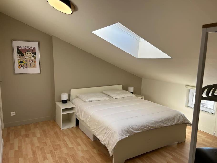 Grand Appartement De Standing แซ็ง-ดิซีเย ภายนอก รูปภาพ