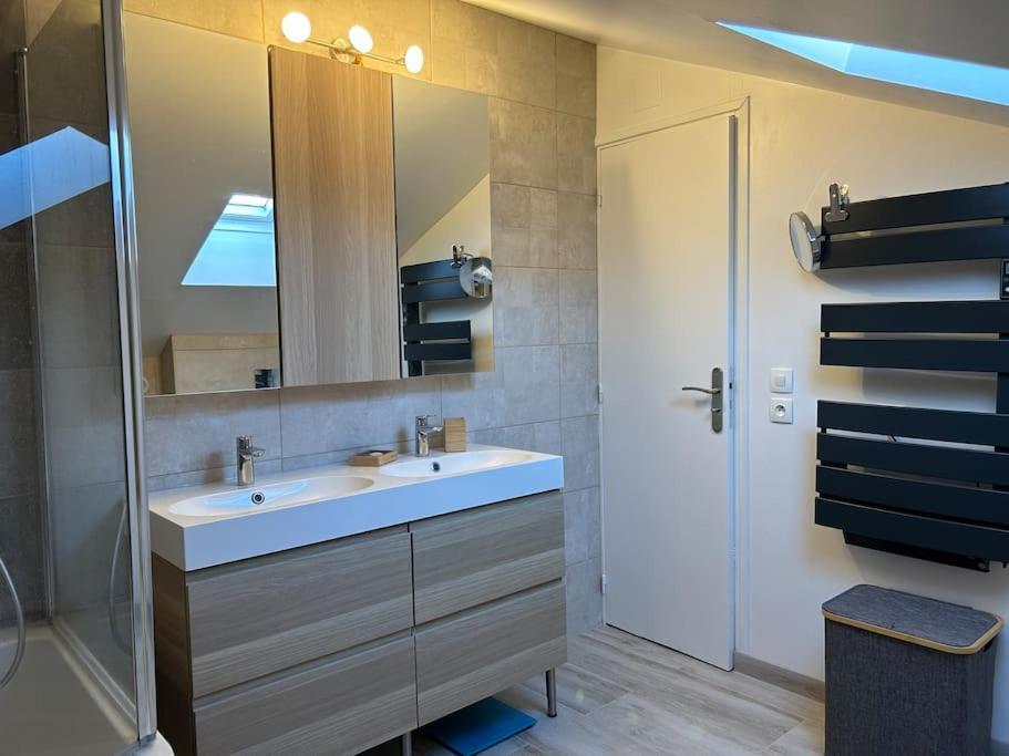 Grand Appartement De Standing แซ็ง-ดิซีเย ภายนอก รูปภาพ